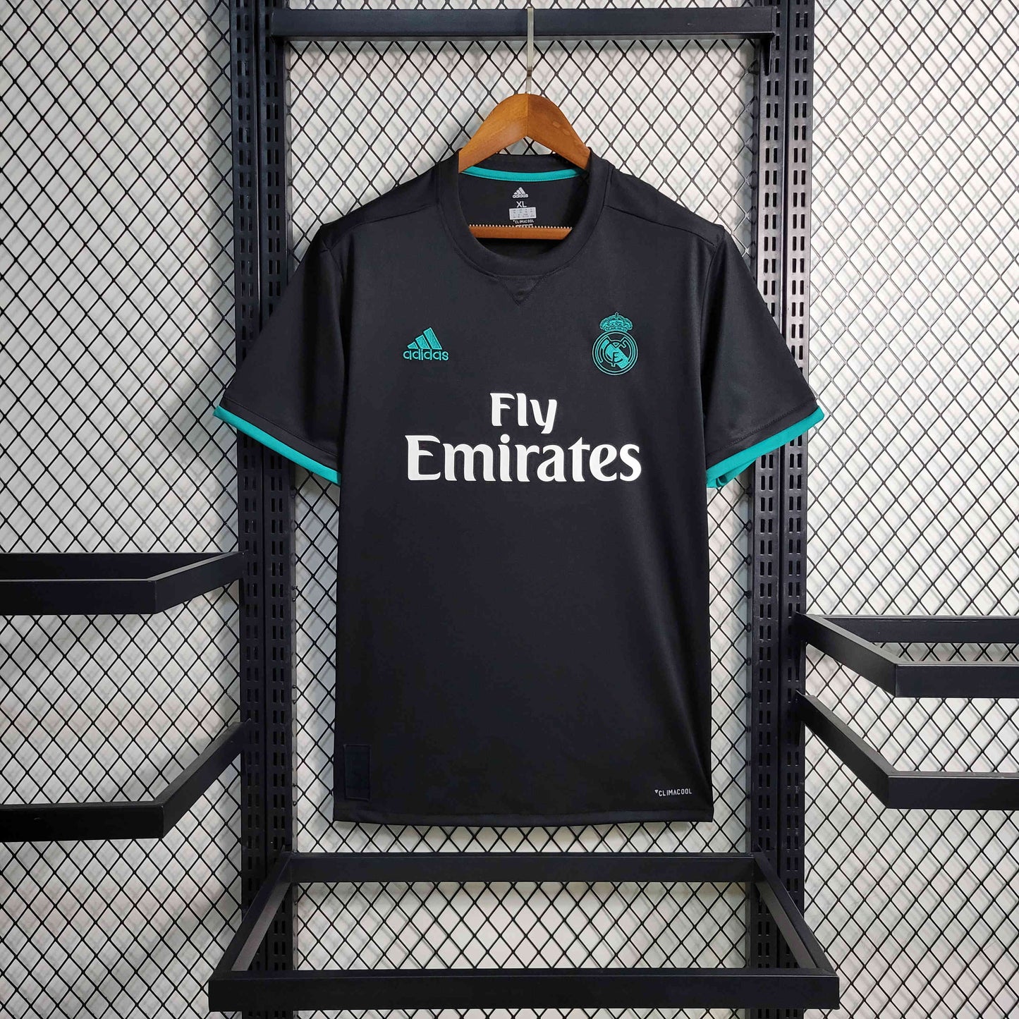 MAILLOT DE FOOTBALL EXTÉRIEUR REAL MADRID 2017/2018 ADIDAS TAILLE S ADULTE